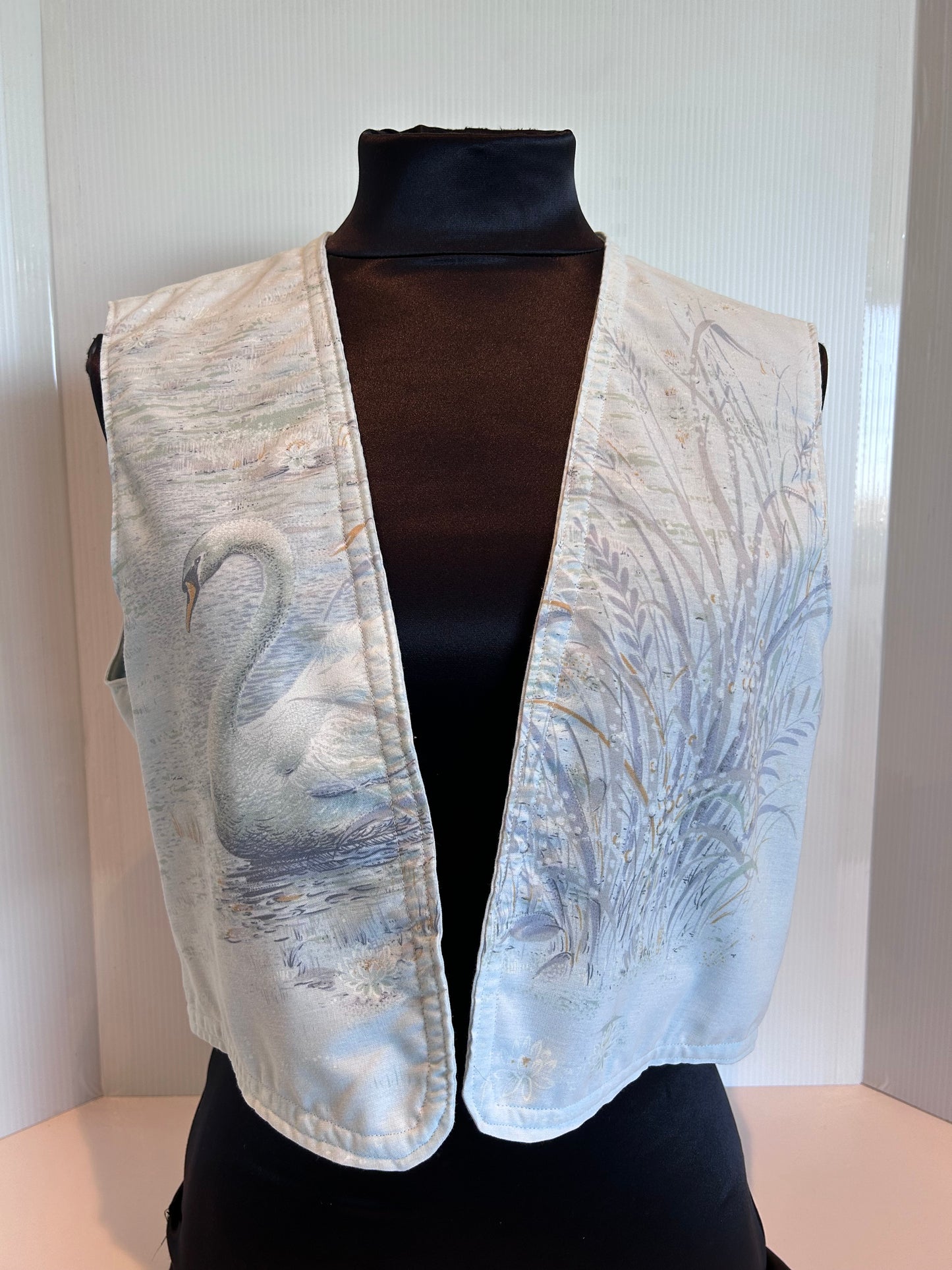 Women’s reversible vest - Small