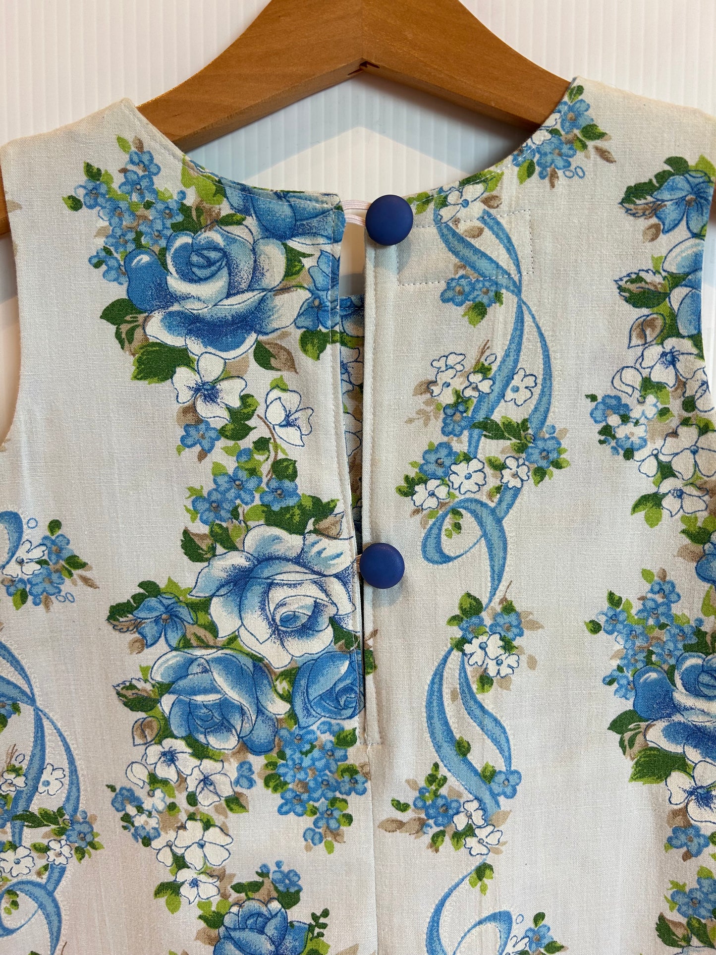 Vintage Doily dress - size 4