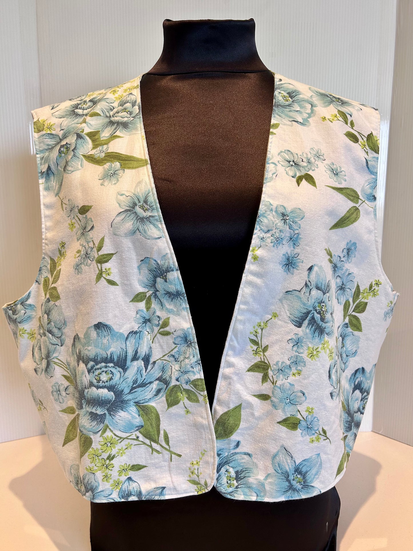 Women’s reversible vest - 2XL