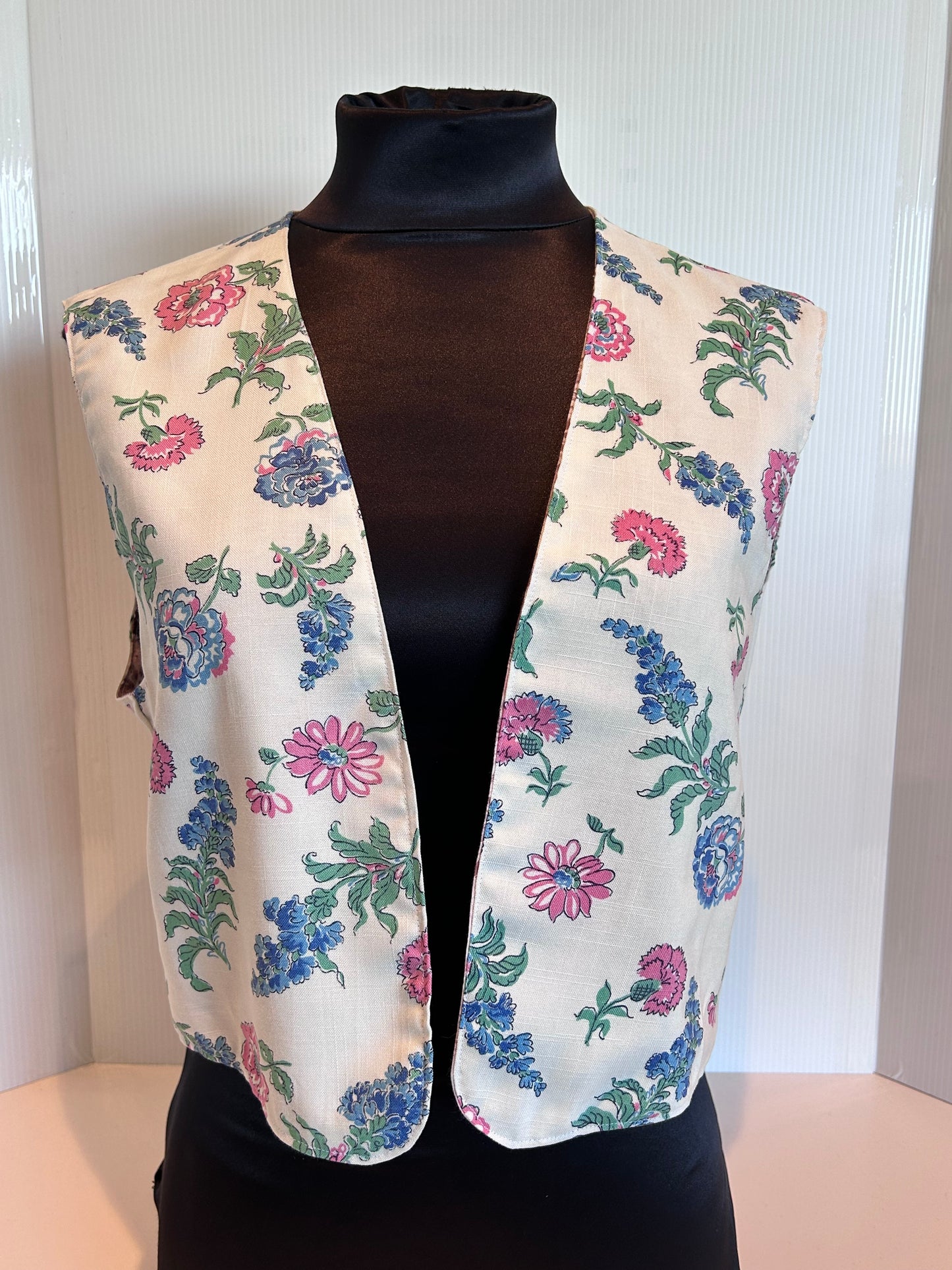 Women’s reversible vest - Medium