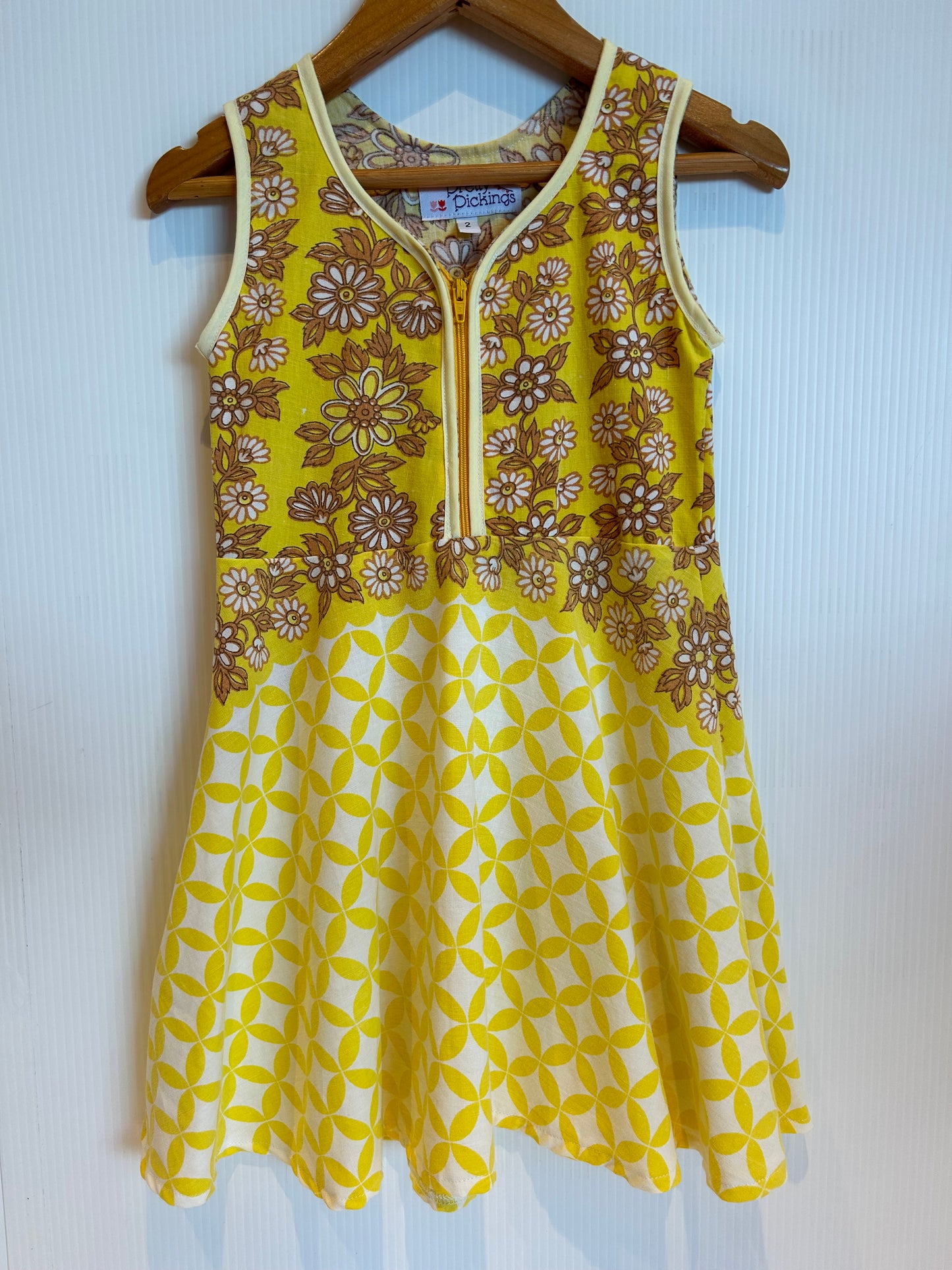 Vintage fabric zipper dress - size 2